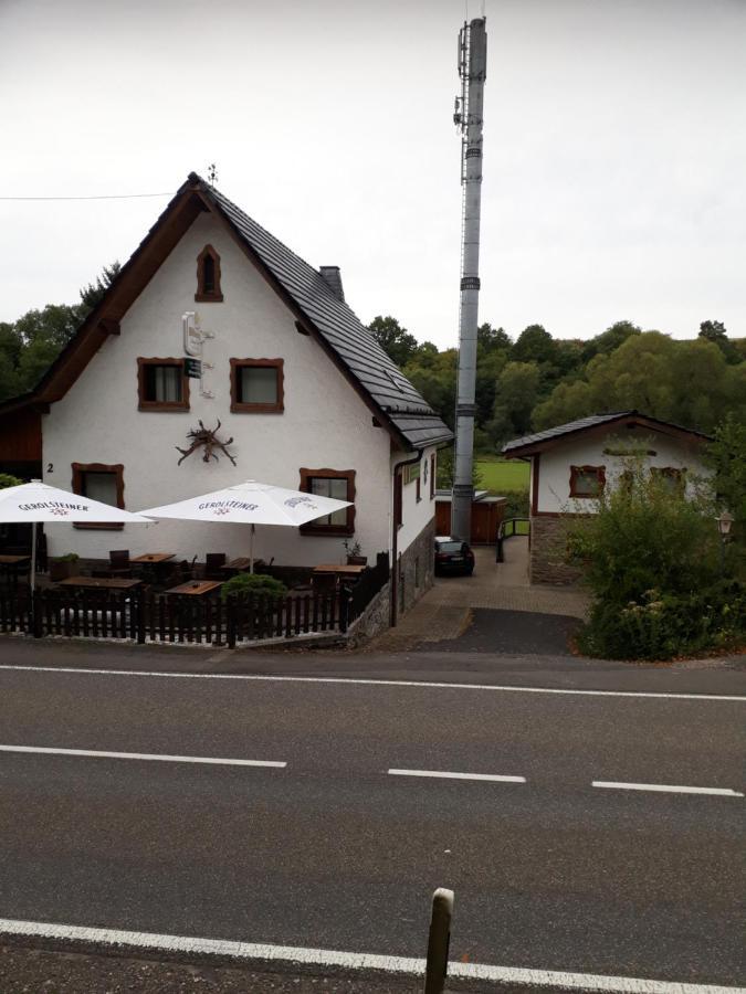 Hotel Weisseshaus 1 Blankenheim  Exterior foto